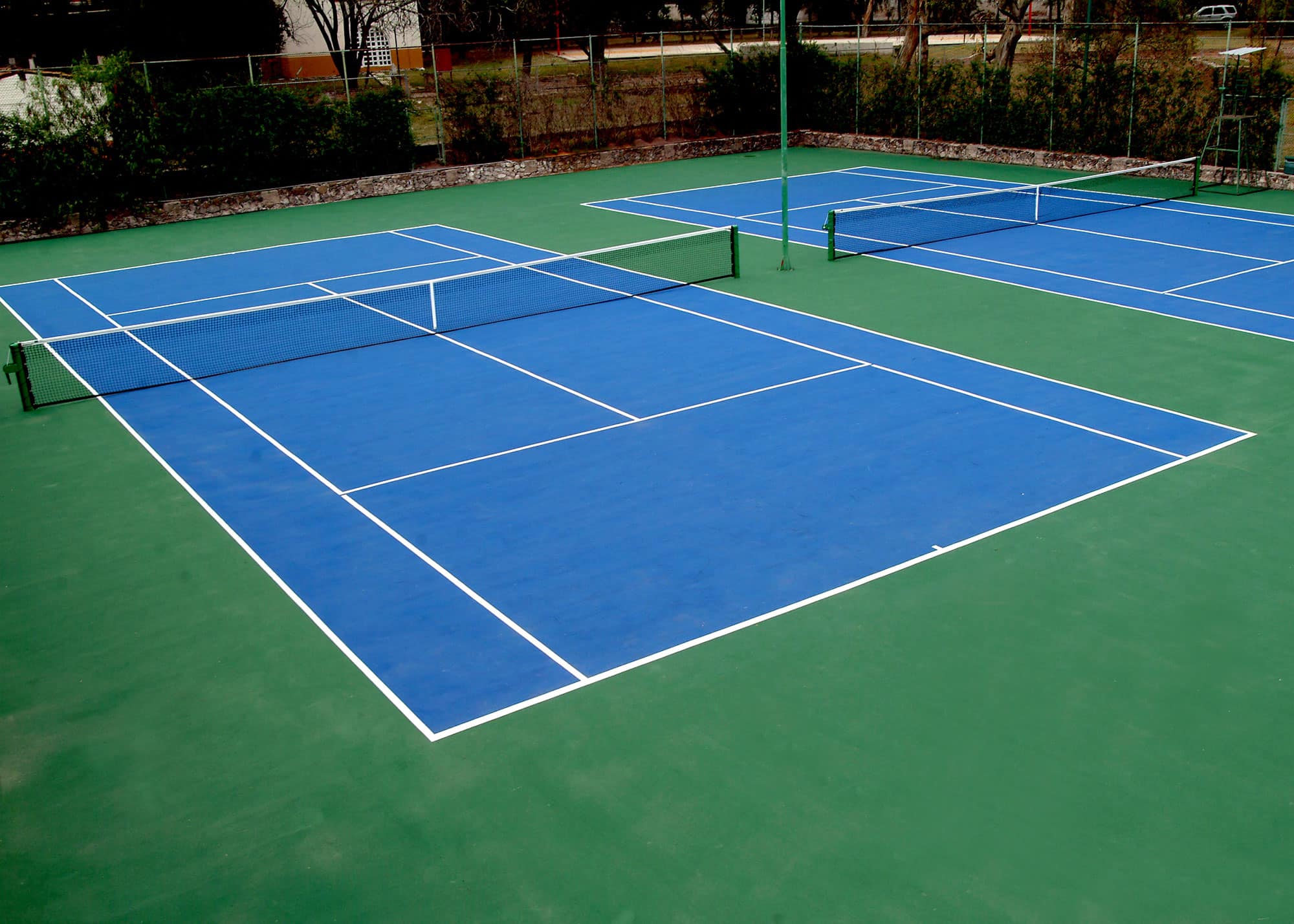 Tennis courts at Hotel Hacienda Jurica by Brisas Queretaro